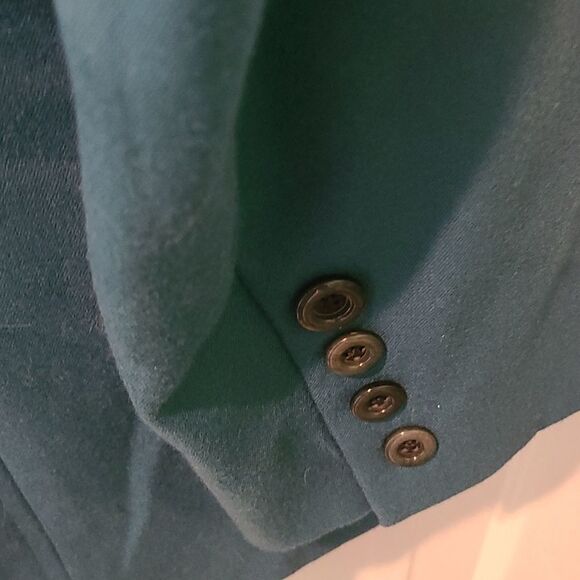 Size 8 Carlisle Ladies Skirt and Jacket Suit in Green Wool With Velvet Collar - Picture 9 of 16